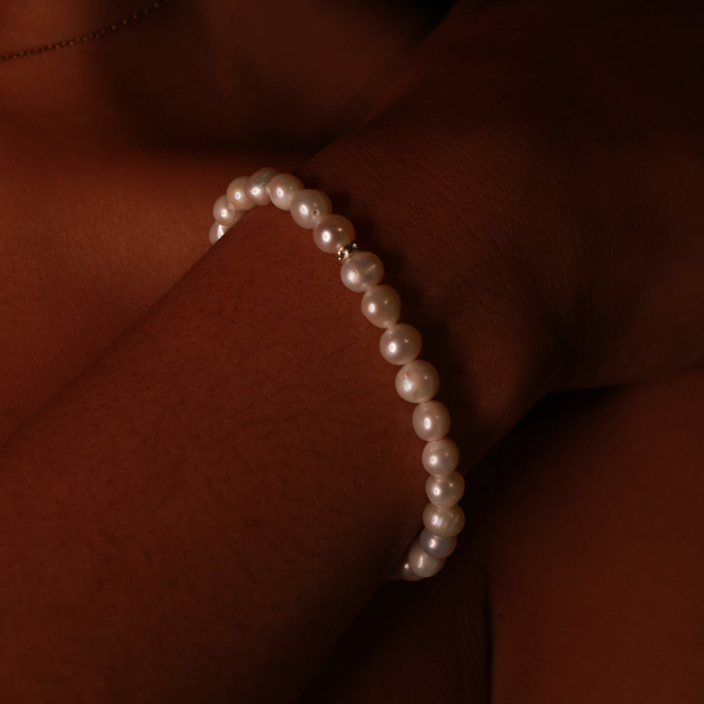 Monroe Pearl Bracelet